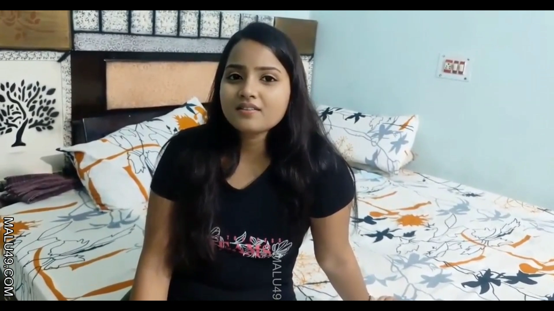 Doggystyle Indian cheating girl maintain two boyfriend!